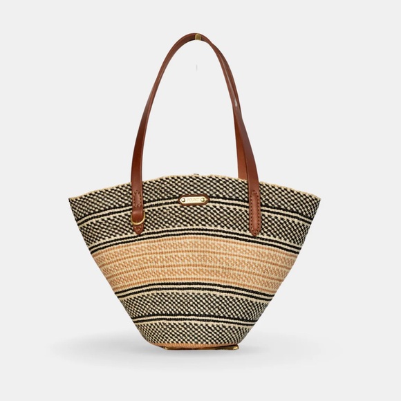 THE PETITE HOPE TOTE & Pouch - Picture 1 of 5